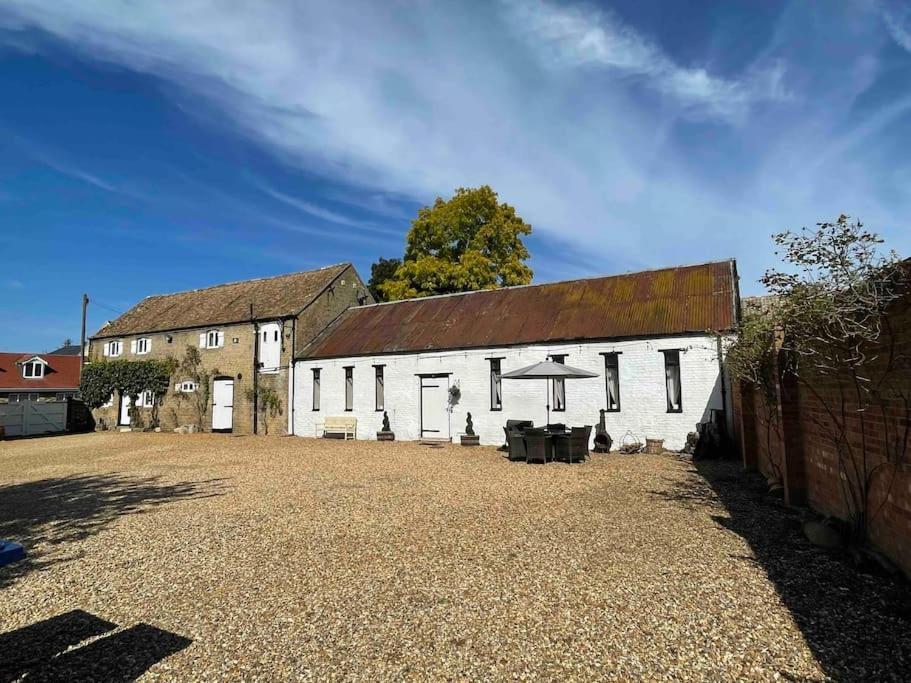 The Old Hay Barn - Games Room, Gym, Sleeps 8 Godmanchester Eksteriør billede