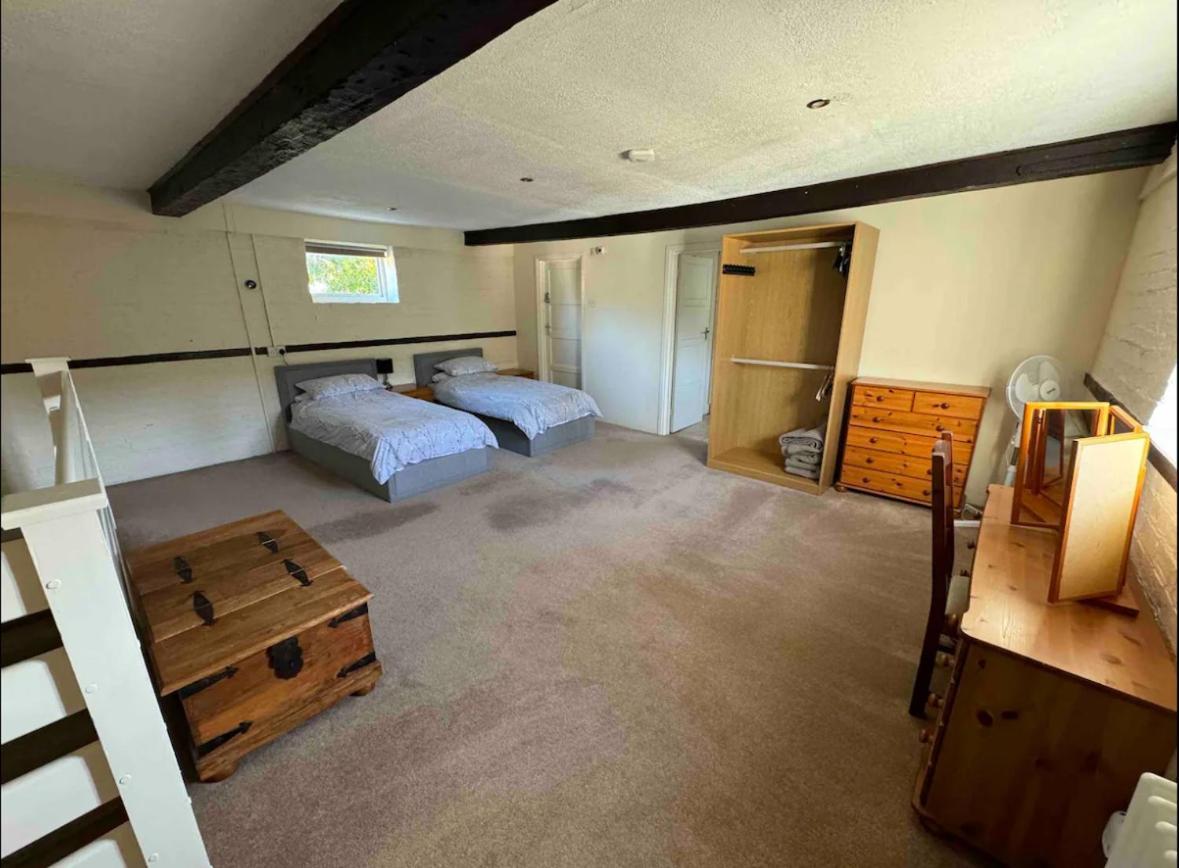The Old Hay Barn - Games Room, Gym, Sleeps 8 Godmanchester Eksteriør billede